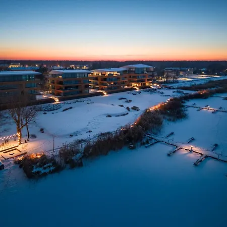 Premium View W Riva Zegrze, Jezioro Zegrzynskie Apartment