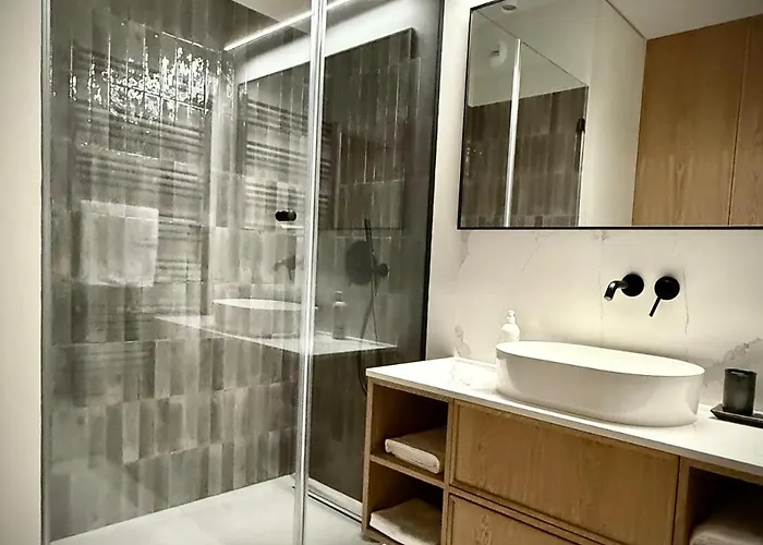 Premium View W Riva Zegrze, Jezioro Zegrzynskie Apartment *